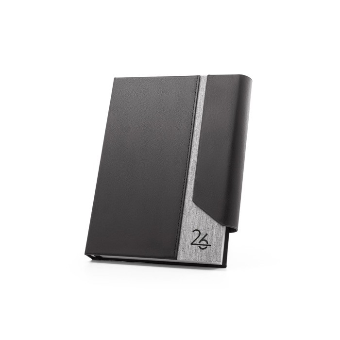 Agenda de cuero y plástico reciclado con cierre magnético A5 color gris claro primera vista