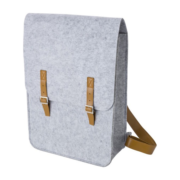 Mochila de fieltro reciclado y cuero sintético con dos bolsillos color gris claro segunda vista Mochila de fieltro reciclado y cuero sintético con dos bolsillos color gris claro segunda vista