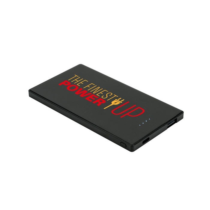 Batería externa delgada y resistente de acero inoxidable 5.000 mAh color negro imagen con logo Batería externa delgada y resistente de acero inoxidable 5.000 mAh color negro imagen con logo