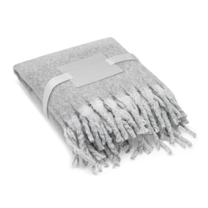Manta en poliéster reciclado con tacto suave tipo mohair 300 g/m² color gris cuarta vista Manta en poliéster reciclado con tacto suave tipo mohair 300 g/m² color gris cuarta vista