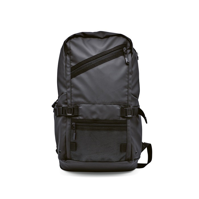 Mochila en RPET con funda para portátil y una capacidad de 18L color negro