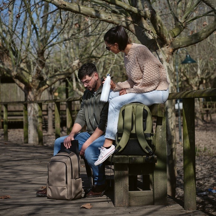 Mochila impermeable bitono de nylon reciclado para portátil 15,6” vista quinta Mochila impermeable bitono de nylon reciclado para portátil 15,6” vista quinta