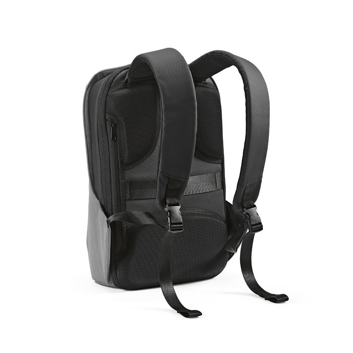 Mochila de RPET con cerradura numérica y tejidos anticorte 20L vista seis Mochila de RPET con cerradura numérica y tejidos anticorte 20L vista seis