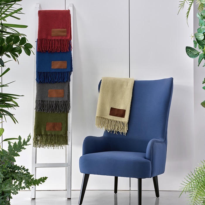 Manta de RPET de gran suavidad con parche personalizable 180 g/m2 color burdeos