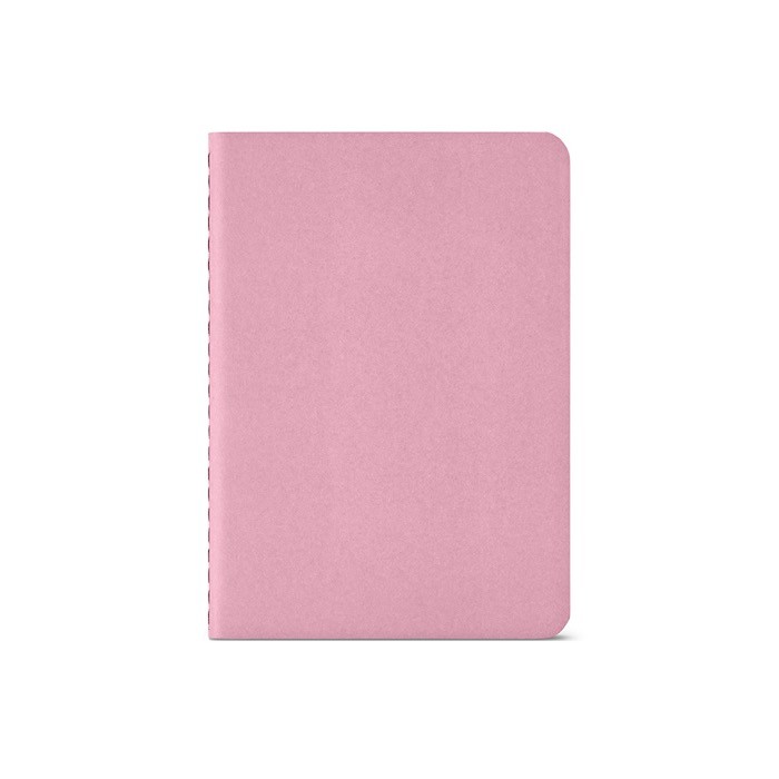 Libreta con cubierta de cartón reciclado A6 hojas a rayas color rosa vista frontal Libreta con cubierta de cartón reciclado A6 hojas a rayas color rosa vista frontal