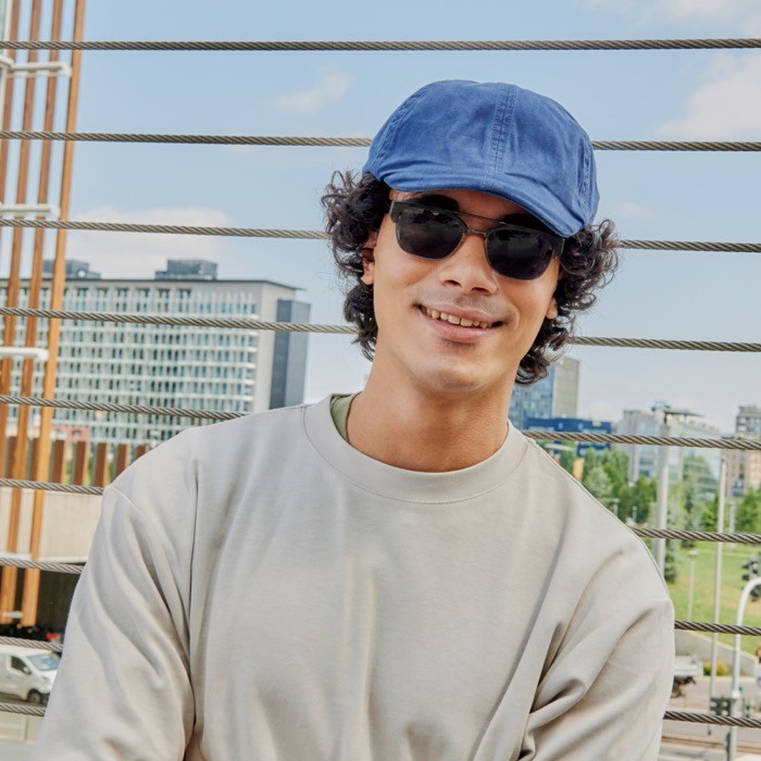 Boina de estilo retro de algodón reciclado y orgánico de 260 g/m2 vista de ambiente Boina de estilo retro de algodón reciclado y orgánico de 260 g/m2 vista de ambiente