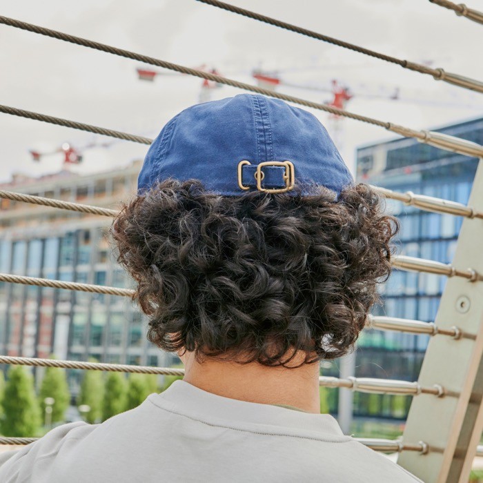 Boina de estilo retro de algodón reciclado y orgánico de 260 g/m2 vista de ambiente Boina de estilo retro de algodón reciclado y orgánico de 260 g/m2 vista de ambiente