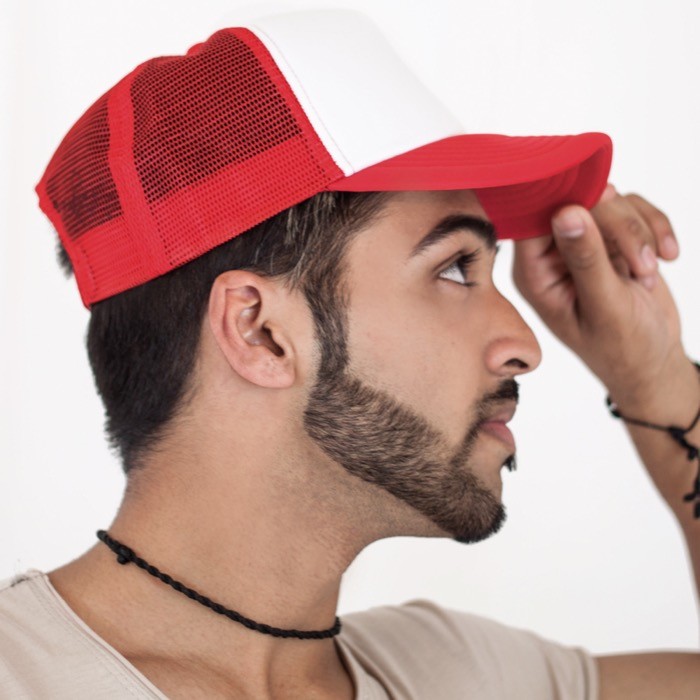 Gorra de poliéster con visera curvada y acolchada de 80 g/m2 vista 3 Gorra de poliéster con visera curvada y acolchada de 80 g/m2 vista 3