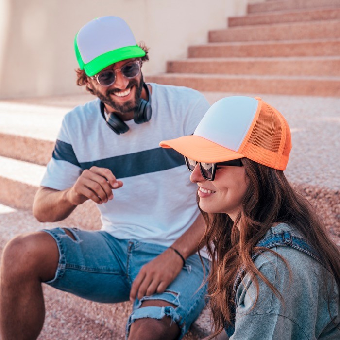 Gorra de poliéster con visera curvada y acolchada de 80 g/m2 vista 1 Gorra de poliéster con visera curvada y acolchada de 80 g/m2 vista 1