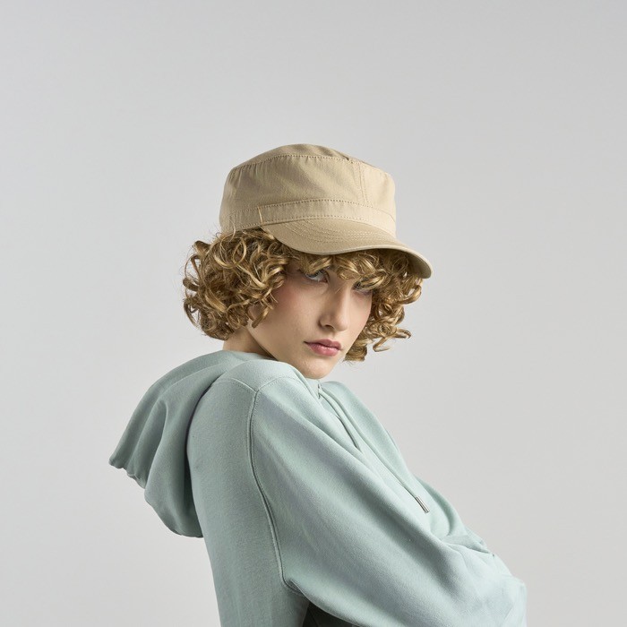 Gorra militar con borde semicurvado en algodón ecológico 280 g/m2 vista 6 Gorra militar con borde semicurvado en algodón ecológico 280 g/m2 vista 6