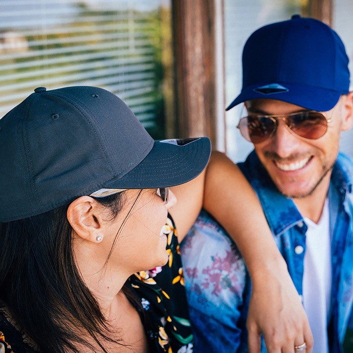 Gorra hecha de botellas de plástico con visera curvada 115 g/m2 color azul marino vista 1