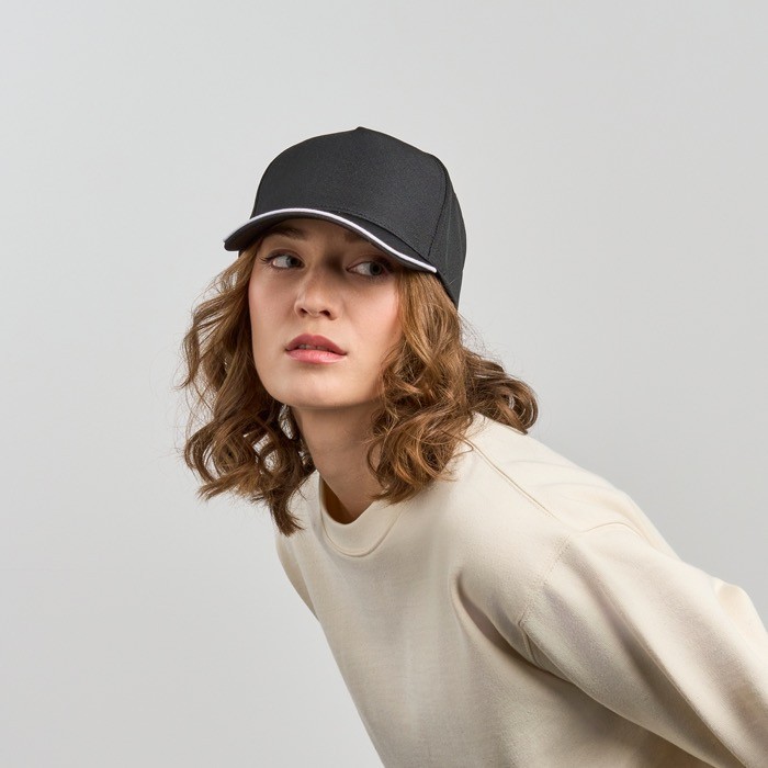 Gorra de béisbol de poliéster reciclado de 5 paneles 220 g/m2 vista 3 Gorra de béisbol de poliéster reciclado de 5 paneles 220 g/m2 vista 3