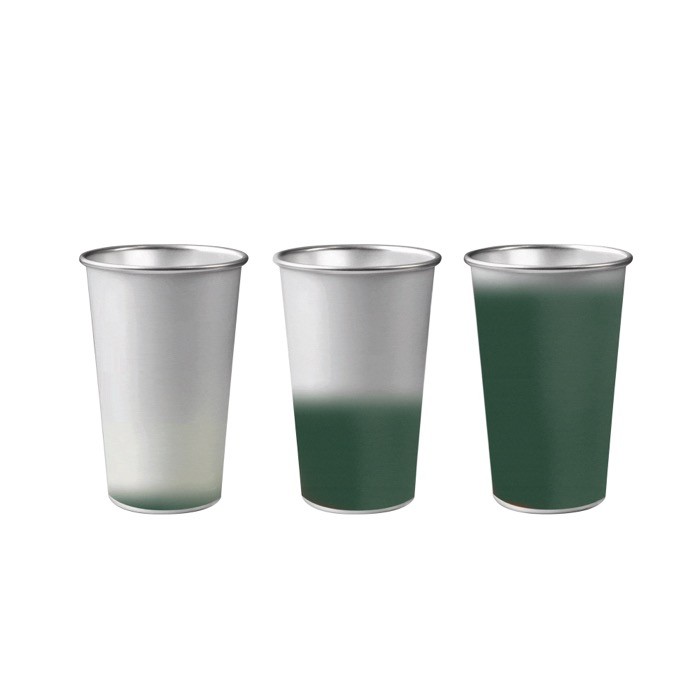 Vaso de aluminio reciclado que cambia de color con líquido frío 450ml color verde oscuro