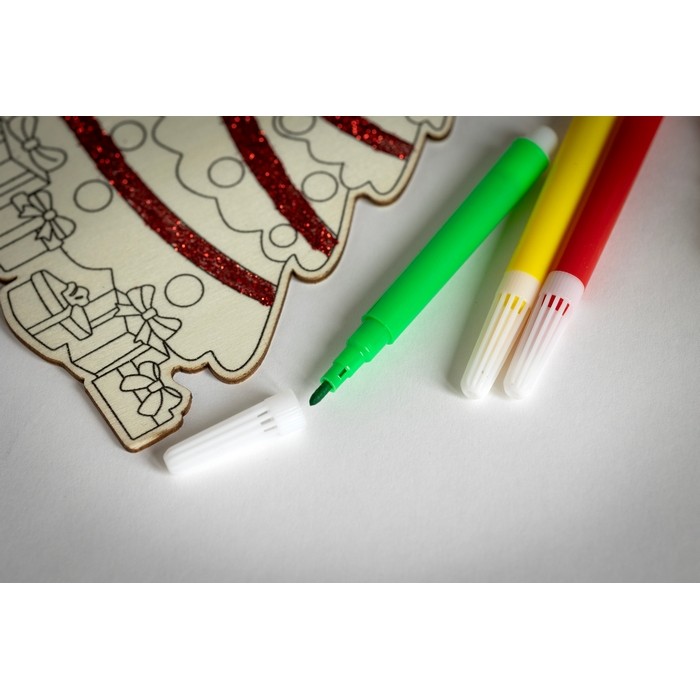 Adorno colgante de Navidad en forma de árbol de madera para colorear color madera vista fotografía septima vista Adorno colgante de Navidad en forma de árbol de madera para colorear color madera vista fotografía septima vista