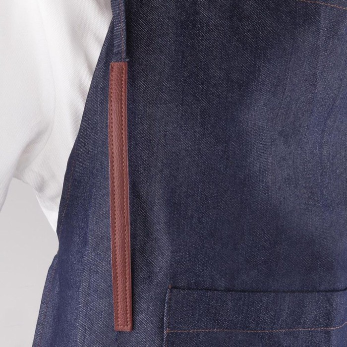 Delantal hecho de algodón denim con detalles en PU 190 g/m2 color azul vaquero vista detalle