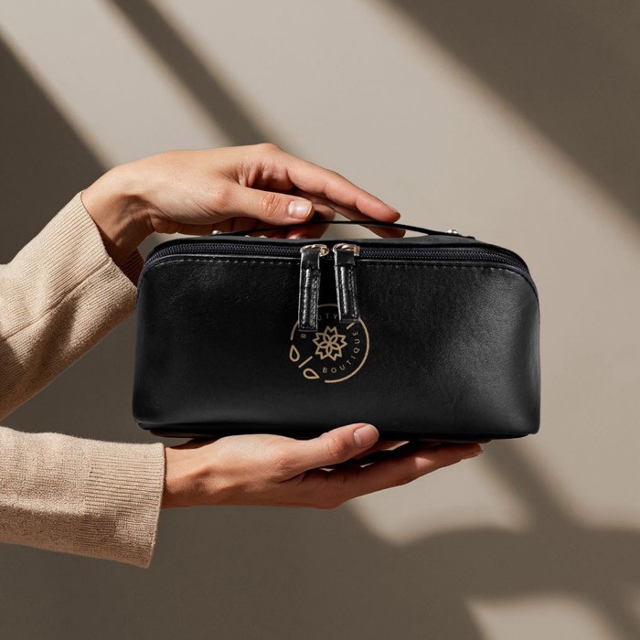 Neceser de viaje hecho de PU con un acabado suave 400 g/m2 color negro sexta vista