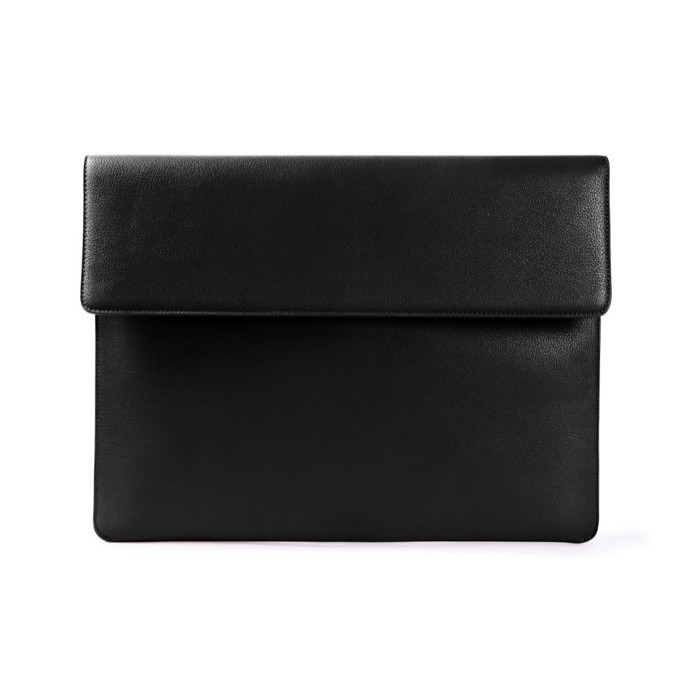 Elegante porta documentos hecho de cuero sintético personalizable color negro primera vista