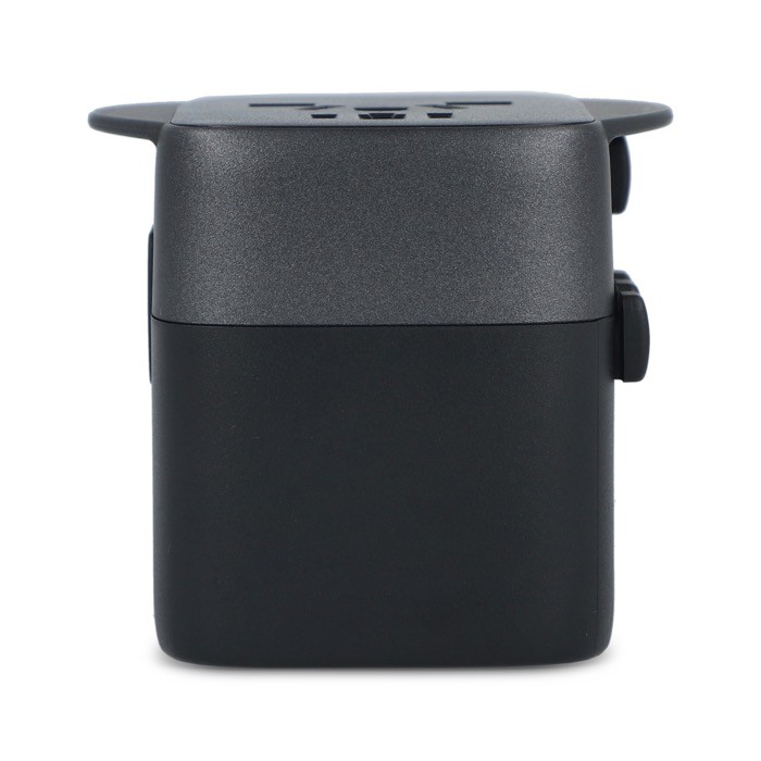 Adaptador para viajes compacto con funcionalidad en más de 150 países color negro quinta vista