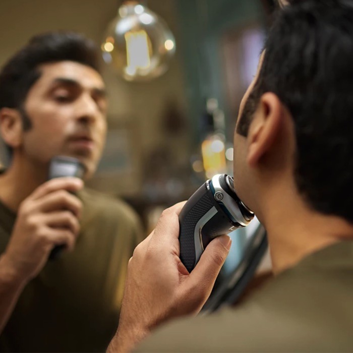 Afeitadora eléctrica para cabeza y cara marca Phillips color negro Afeitadora eléctrica para cabeza y cara marca Phillips color negro