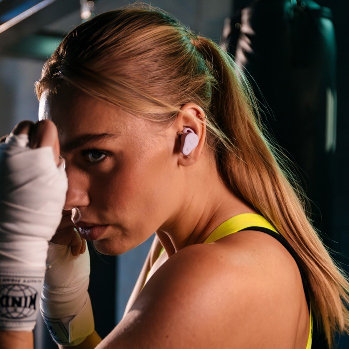 Auriculares deportivos en estuche ovalado Fresh 'n Rebel color rosa pastel quinta vista Auriculares deportivos en estuche ovalado Fresh 'n Rebel color rosa pastel quinta vista