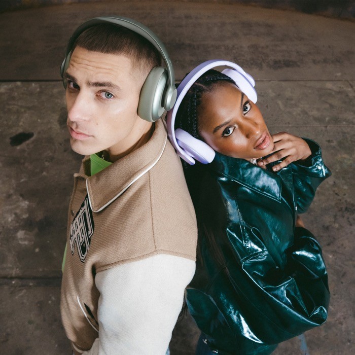 Auriculares inalámbricos con rueda de volumen Fresh 'n Rebel color verde oliva septima vista Auriculares inalámbricos con rueda de volumen Fresh 'n Rebel color verde oliva septima vista