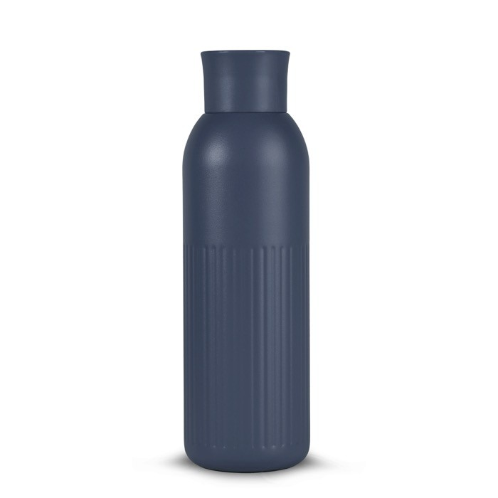 Botella térmica de acero reciclado con un tapón de presión 500ml color azul oscuro Botella térmica de acero reciclado con un tapón de presión 500ml color azul oscuro