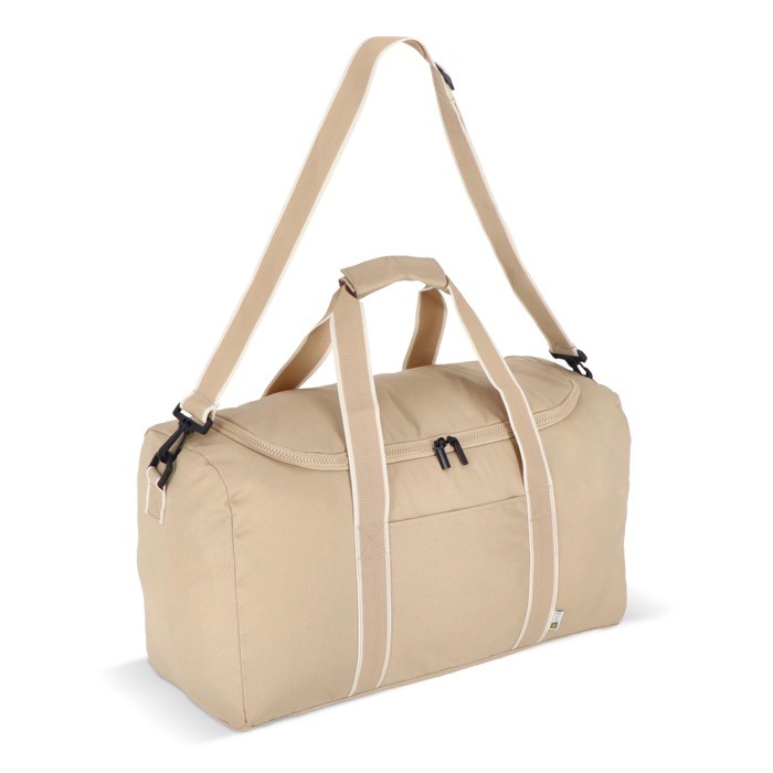 Bolsa de RPET para viaje o deporte con amplia apertura superior color beige segunda vista Bolsa de RPET para viaje o deporte con amplia apertura superior color beige segunda vista