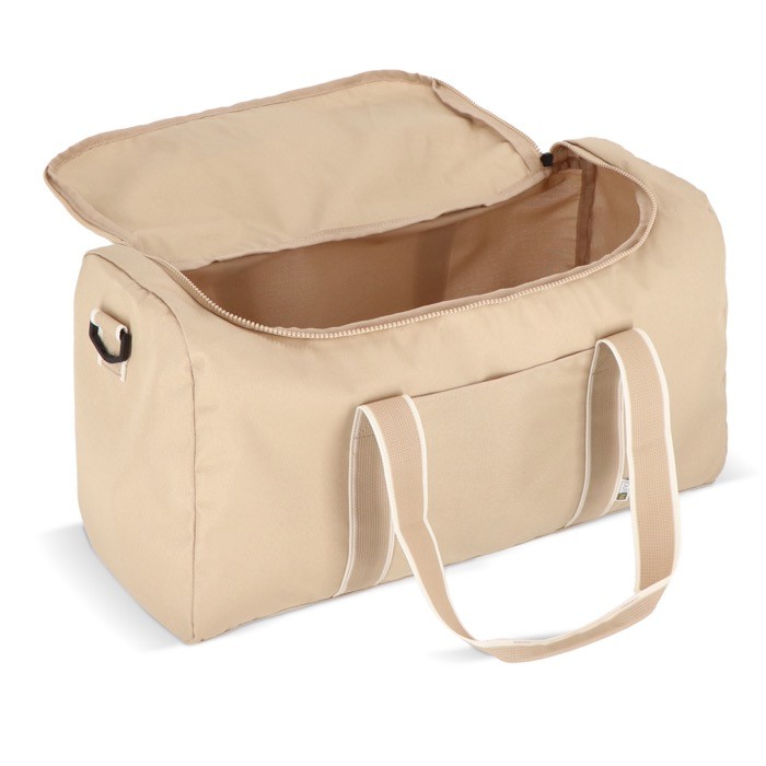 Bolsa de RPET para viaje o deporte con amplia apertura superior color beige quinta vista Bolsa de RPET para viaje o deporte con amplia apertura superior color beige quinta vista