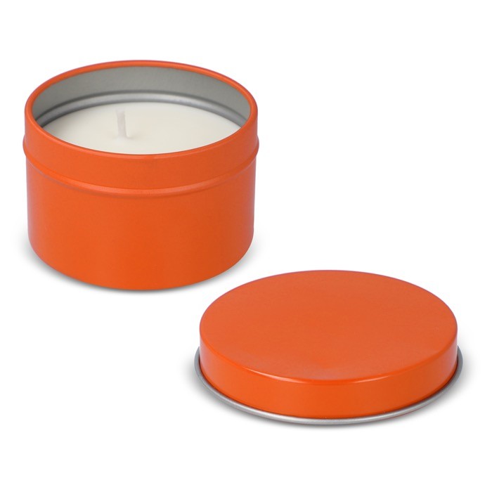 Vela de cera vegetal en tarro monocromático de acero reciclado circular color naranja quinta vista Vela de cera vegetal en tarro monocromático de acero reciclado circular color naranja quinta vista