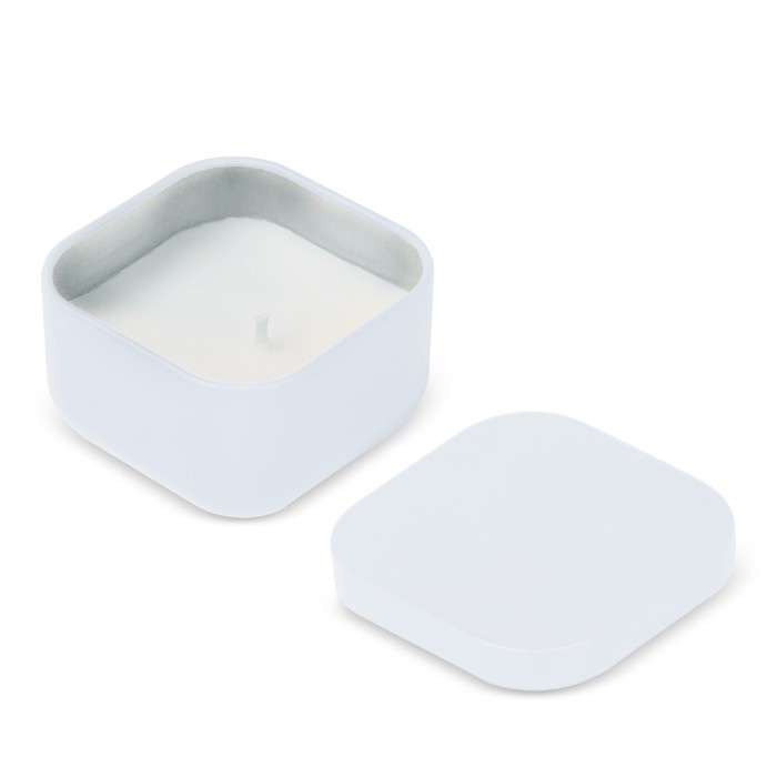 Vela de cera vegetal con aroma a vainilla en tarro de metal cuadrado color blanco quinta vista Vela de cera vegetal con aroma a vainilla en tarro de metal cuadrado color blanco quinta vista