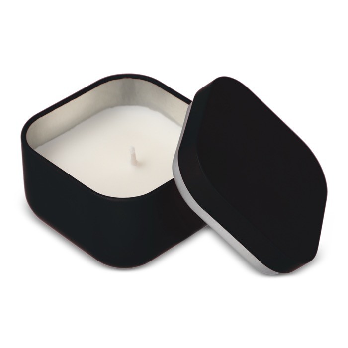 Vela de cera vegetal con aroma a vainilla en tarro de metal cuadrado color negro cuarta vista Vela de cera vegetal con aroma a vainilla en tarro de metal cuadrado color negro cuarta vista