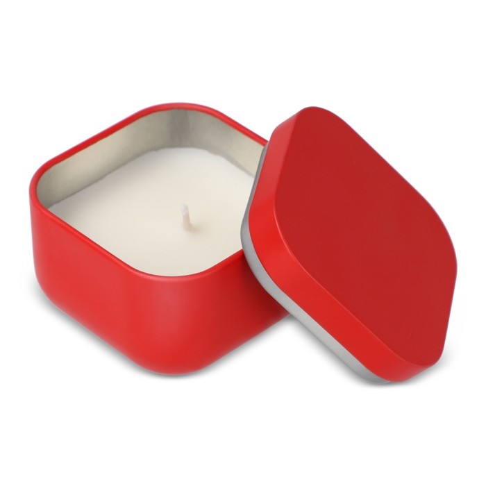 Vela de cera vegetal con aroma a vainilla en tarro de metal cuadrado color rojo tercera vista Vela de cera vegetal con aroma a vainilla en tarro de metal cuadrado color rojo tercera vista