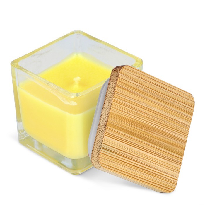 Vela de cera vegetal en tarro de cristal con tapa de bambú color amarillo tercera vista Vela de cera vegetal en tarro de cristal con tapa de bambú color amarillo tercera vista