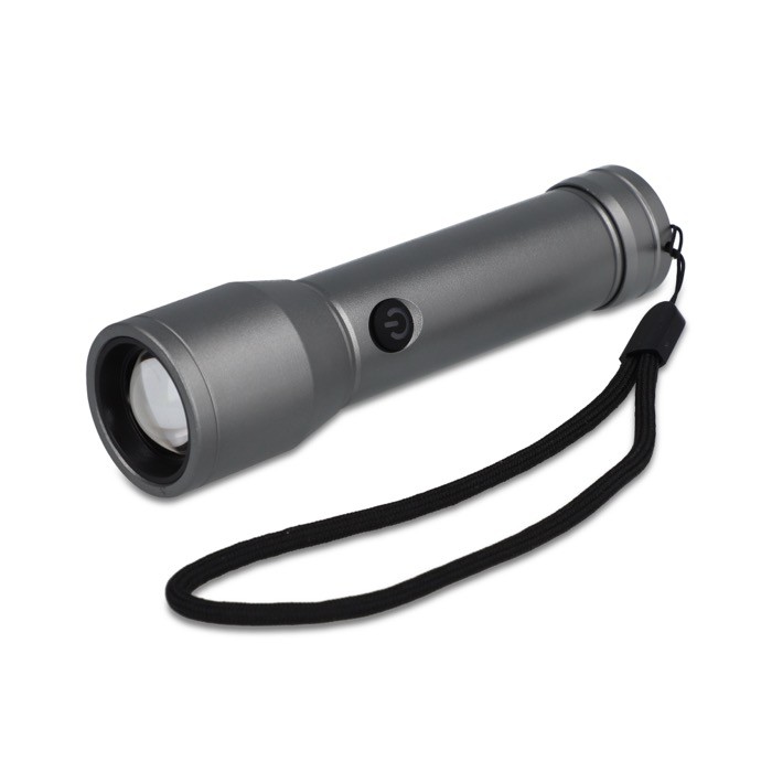 Linterna LED recargable de aluminio reciclado y resistente al agua color plateado Linterna LED recargable de aluminio reciclado y resistente al agua color plateado