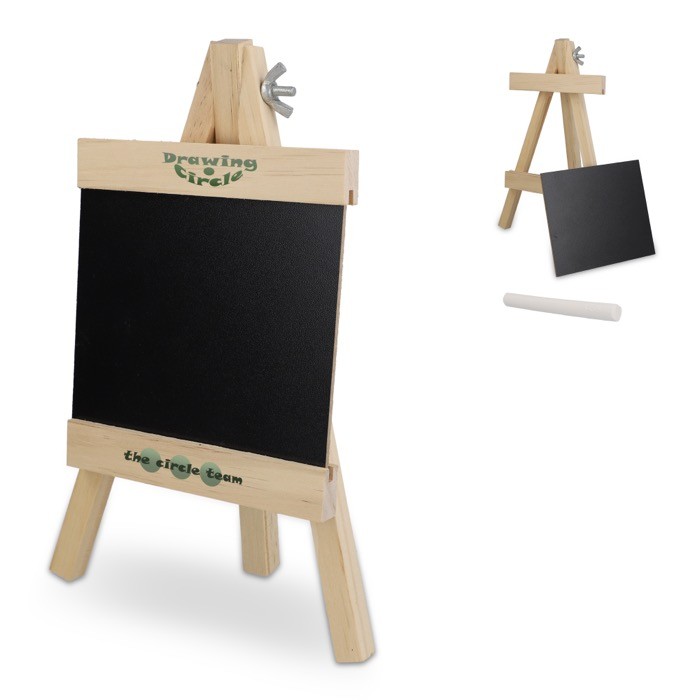 Pizarra en caballete de madera con tiza para pequeños mensajes Pizarra en caballete de madera con tiza para pequeños mensajes