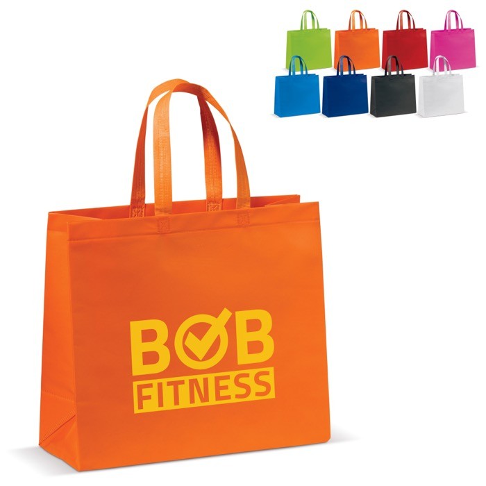 Bolsa de non woven laminado mate en varios colores con asas a juego