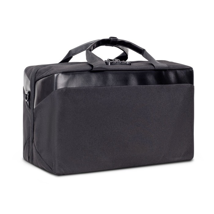 Bolsa de viaje de RPET con doble compartimiento para ropa 23L color negro Bolsa de viaje de RPET con doble compartimiento para ropa 23L color negro