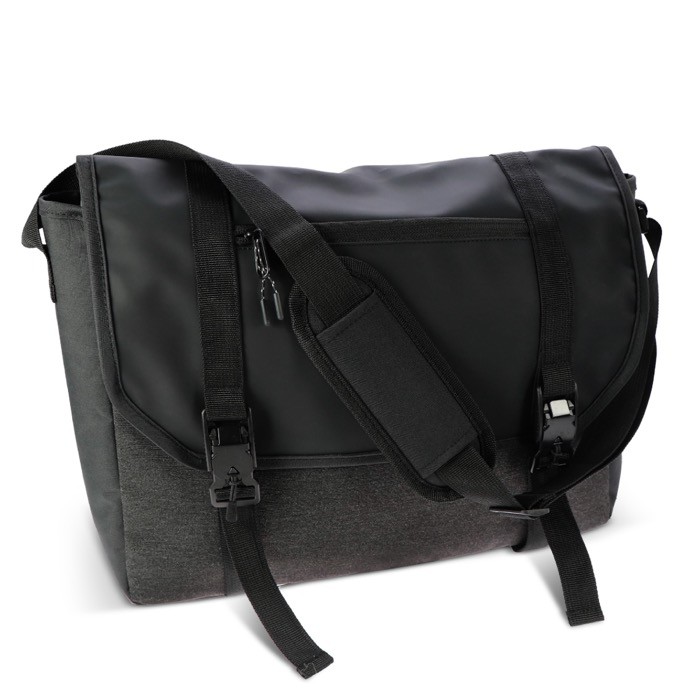 Maletín para portátil de RPET estilo mensajero con asa acolchada color negro Maletín para portátil de RPET estilo mensajero con asa acolchada color negro