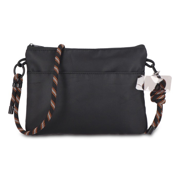 Bandolera rectangular para llevar artículos esenciales del día a día color negro segunda vista Bandolera rectangular para llevar artículos esenciales del día a día color negro segunda vista