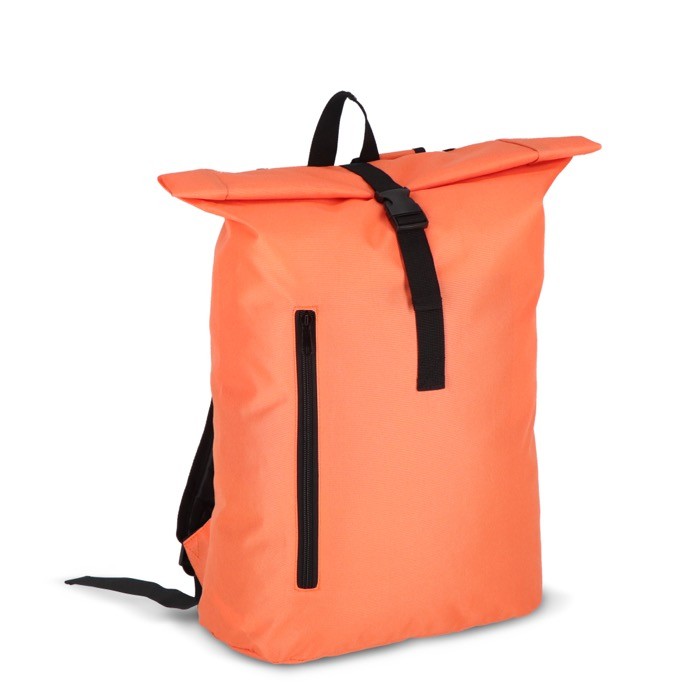 Mochila rolltop de RPET con pequeña cremallera frontal 20L color naranja segunda vista Mochila rolltop de RPET con pequeña cremallera frontal 20L color naranja segunda vista