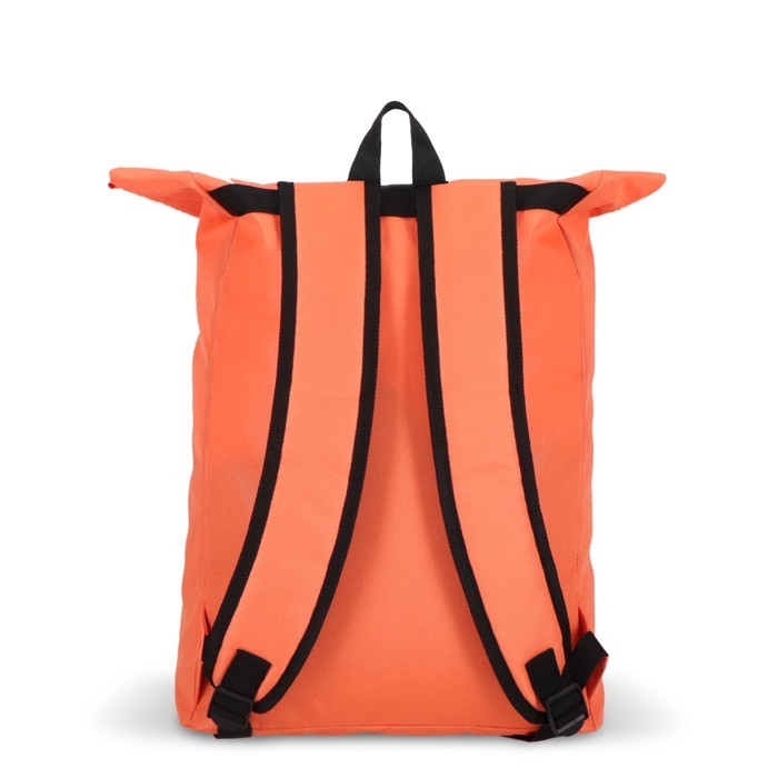 Mochila rolltop de RPET con pequeña cremallera frontal 20L color naranja quinta vista Mochila rolltop de RPET con pequeña cremallera frontal 20L color naranja quinta vista