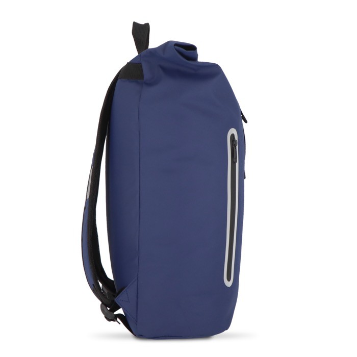 Mochila rolltop de RPET con pequeña cremallera frontal 20L color azul oscuro tercera vista Mochila rolltop de RPET con pequeña cremallera frontal 20L color azul oscuro tercera vista