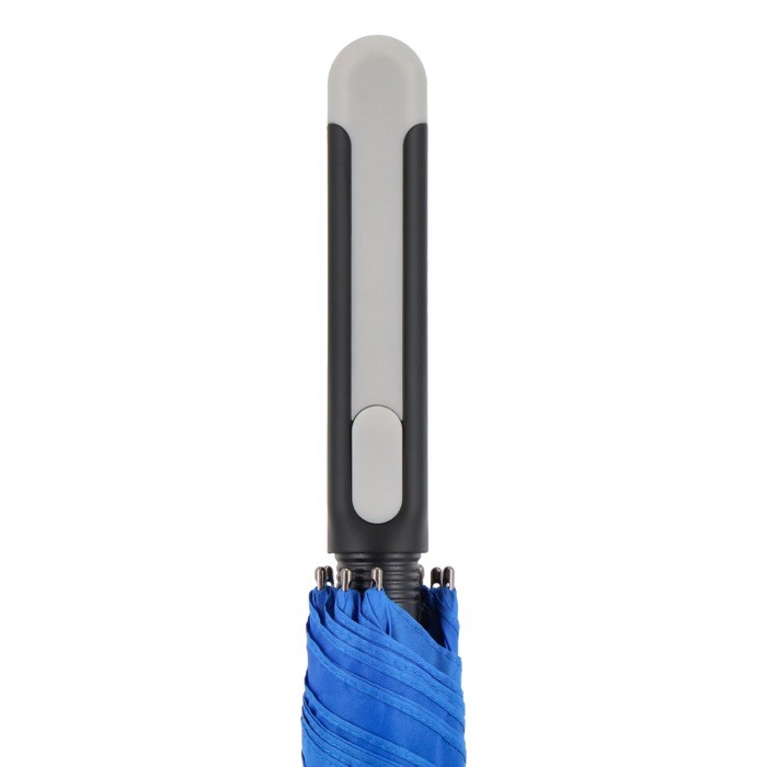 Clásico paraguas con un mango ergonómico para mejor agarre Ø105 color azul septima vista Clásico paraguas con un mango ergonómico para mejor agarre Ø105 color azul septima vista