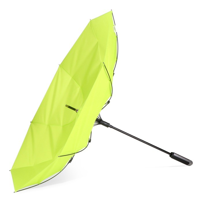 Clásico paraguas con un mango ergonómico para mejor agarre Ø105 color verde lima cuarta vista Clásico paraguas con un mango ergonómico para mejor agarre Ø105 color verde lima cuarta vista