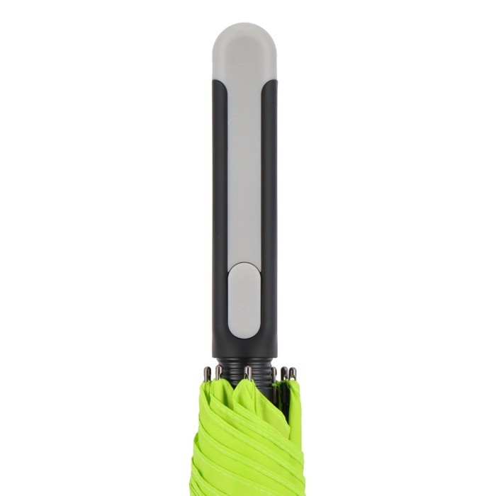 Clásico paraguas con un mango ergonómico para mejor agarre Ø105 color verde lima septima vista Clásico paraguas con un mango ergonómico para mejor agarre Ø105 color verde lima septima vista