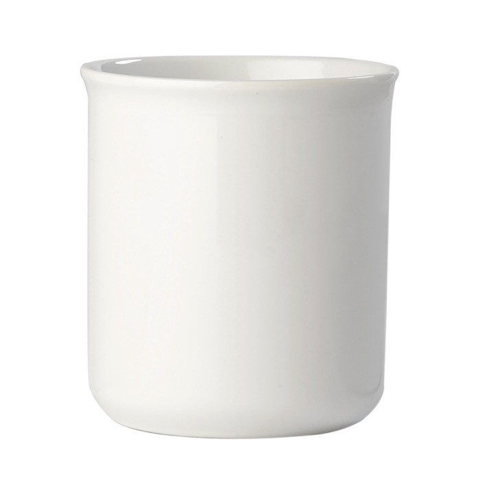 Taza de porcelana blanca con borde redondo y capacidad de 280ml color blanco tercera vista Taza de porcelana blanca con borde redondo y capacidad de 280ml color blanco tercera vista