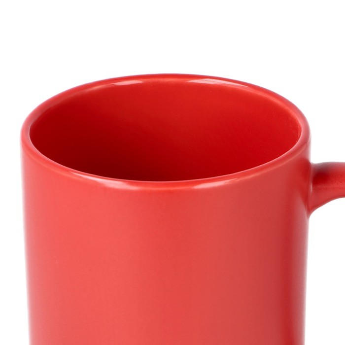 Taza de cerámica con acabado mate y contorno interior brillante 350ml color rojo sexta vista