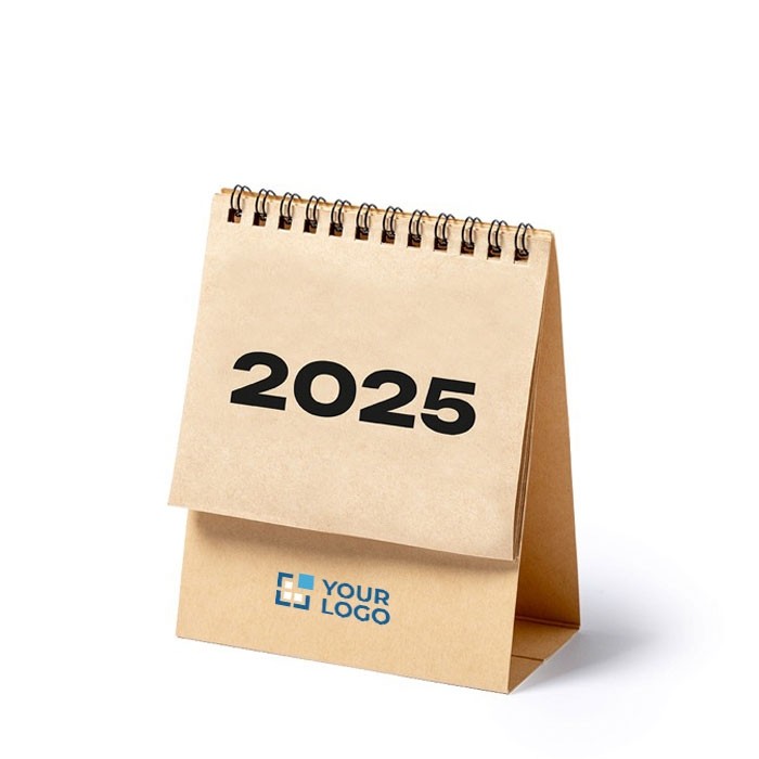 Calendario de sobremesa 2025 de cartón reciclado y anillas vista principal Calendario de sobremesa 2025 de cartón reciclado y anillas vista principal