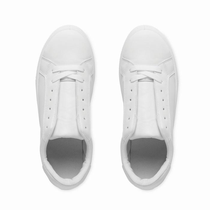 Zapatillas ligeras de cuero sintético con suela de goma Zapatillas ligeras de cuero sintético con suela de goma