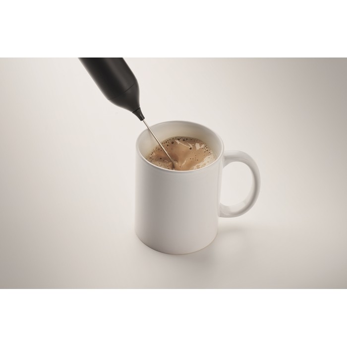 Espumador eléctrico de mano con acabado mate y recargable por USB color negro vista fotografía septima vista Espumador eléctrico de mano con acabado mate y recargable por USB color negro vista fotografía septima vista